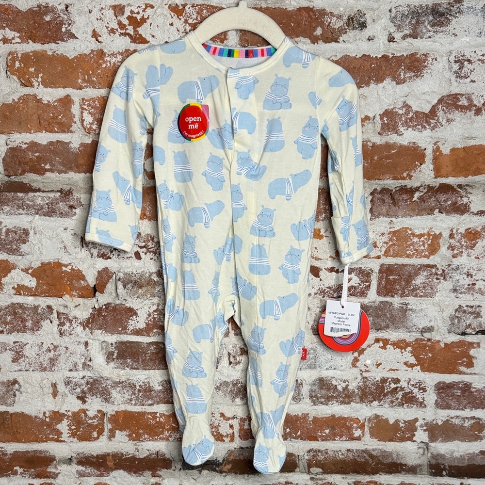 Magnetic Me Cream Footed One-Piece Light Blue Hippo Print NWT 0–3M